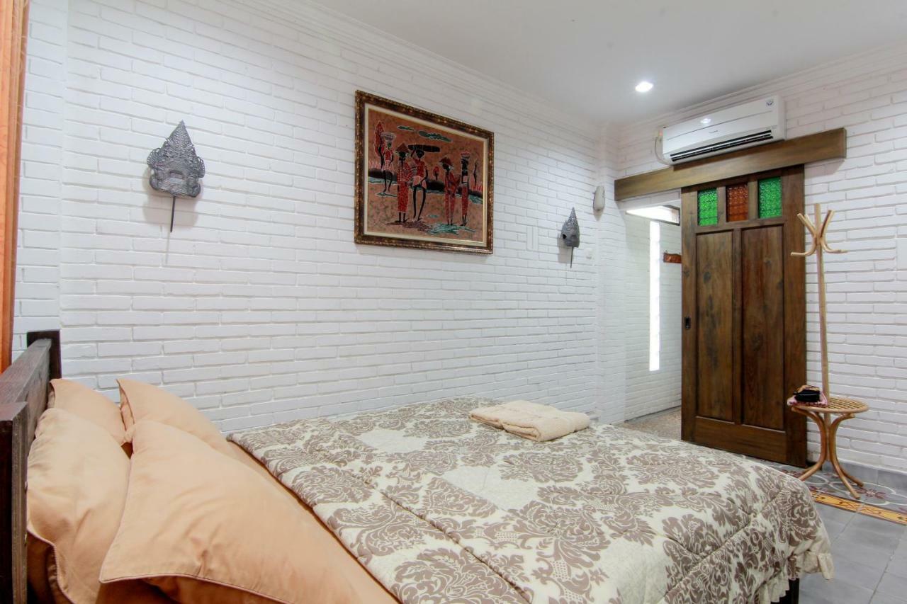 Satu Kayen Guest House Sleman  Buitenkant foto